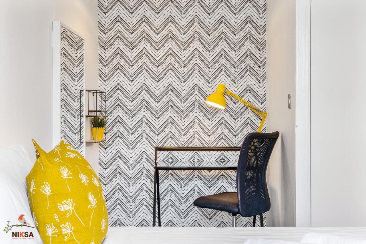 Niksa Serviced Accommodation - 3 Bedroom House Welwyn Garden City Eksteriør bilde