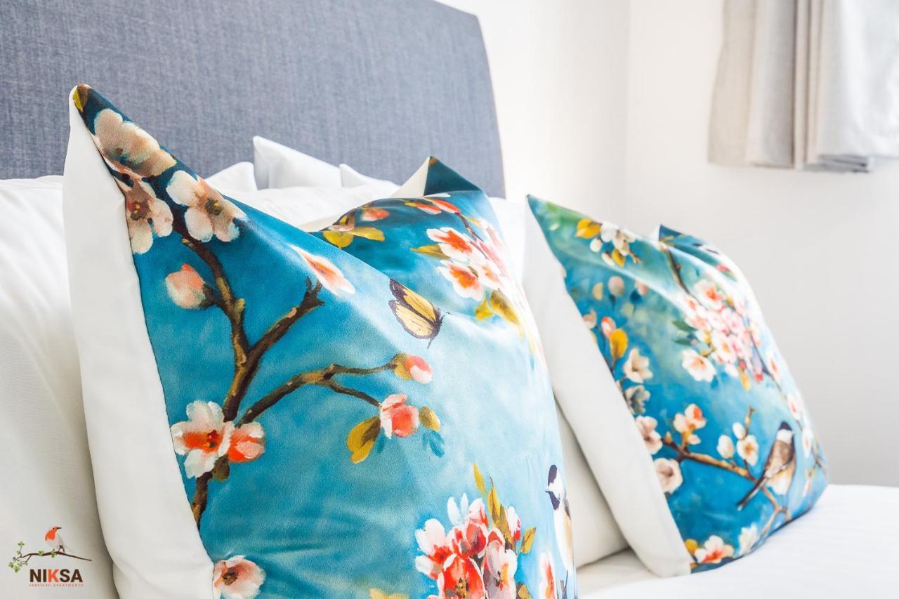 Niksa Serviced Accommodation - 3 Bedroom House Welwyn Garden City Eksteriør bilde